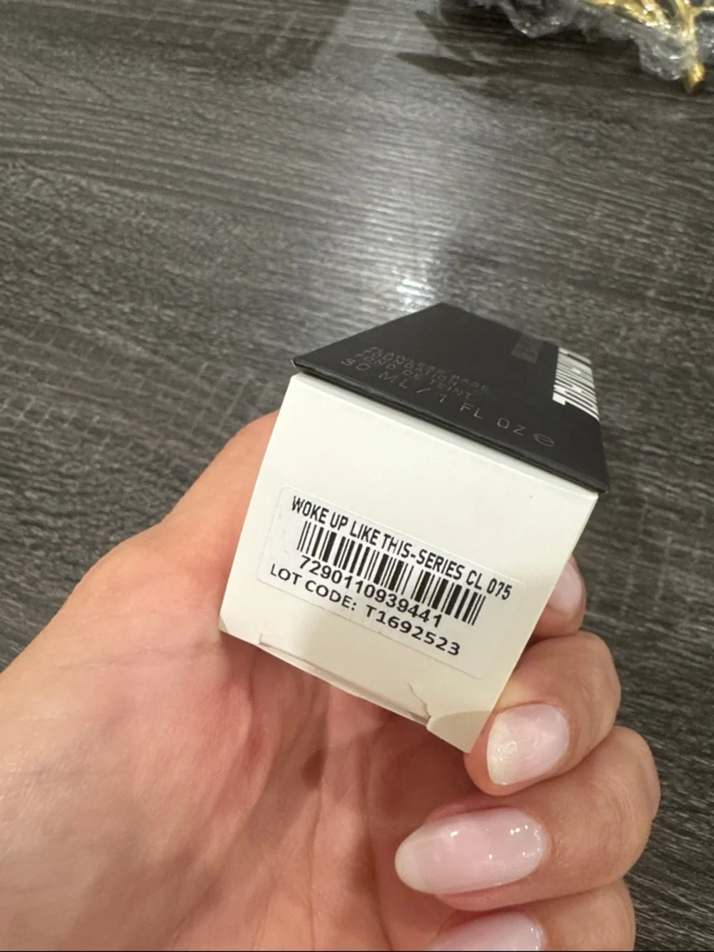 IL MAKIAGE Flawless Base Foundation - Beige